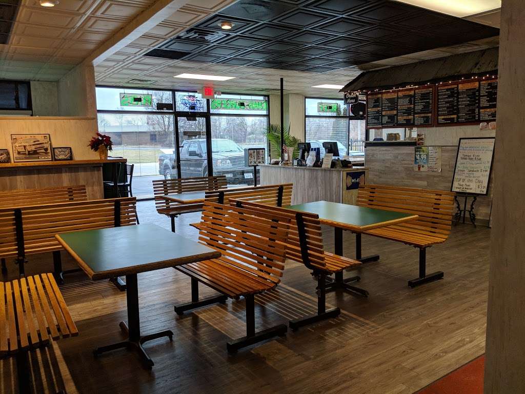 Johnnys Beef & Gyros | 3567 W Jefferson St, Joliet, IL 60431, USA | Phone: (815) 725-1590