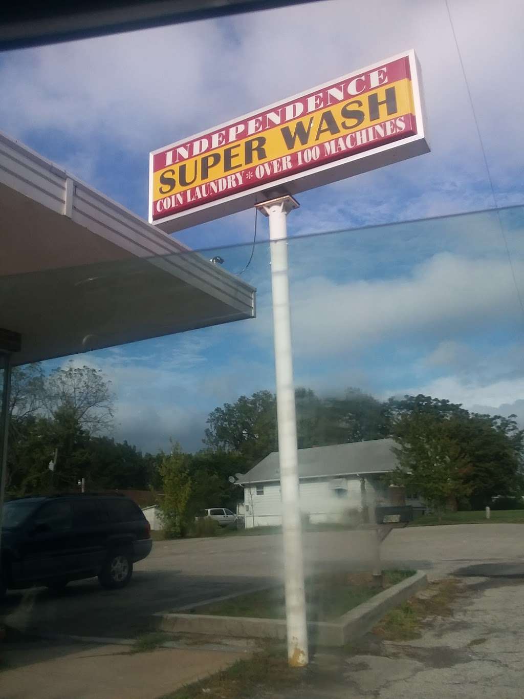 Independence Superwash Coin Laundry | 900 E US Hwy 24, Independence, MO 64050 | Phone: (816) 833-8003