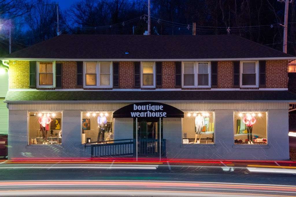 Boutique W - Newtown Square | 5001 West Chester Pike, Newtown Square, PA 19073, USA | Phone: (610) 356-1566