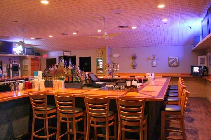 Onion Town Grill & Sports Bar | 175 Water St, Danvers, MA 01923, USA | Phone: (978) 774-3343