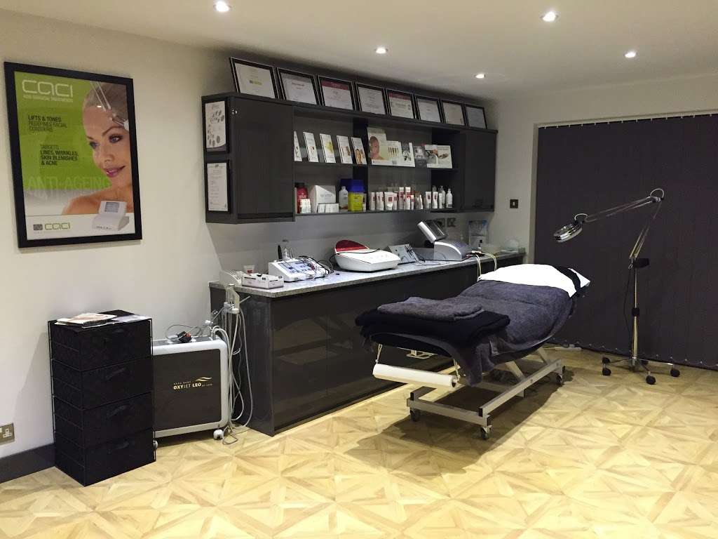 Knights Weight Loss & Skin Care Clinic | Fontwell Dr, Bromley BR2 8AB, UK | Phone: 07766 117728