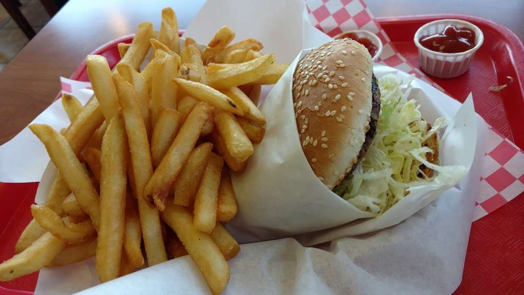 Norms Famous Charbroiled Burgers | 14244 Whittier Blvd, Whittier, CA 90605, USA | Phone: (562) 693-8616