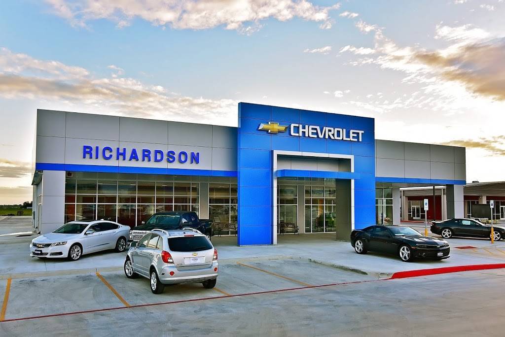 Richardson Bros Chevrolet | 1539 US-181, Floresville, TX 78114, USA | Phone: (830) 216-4216