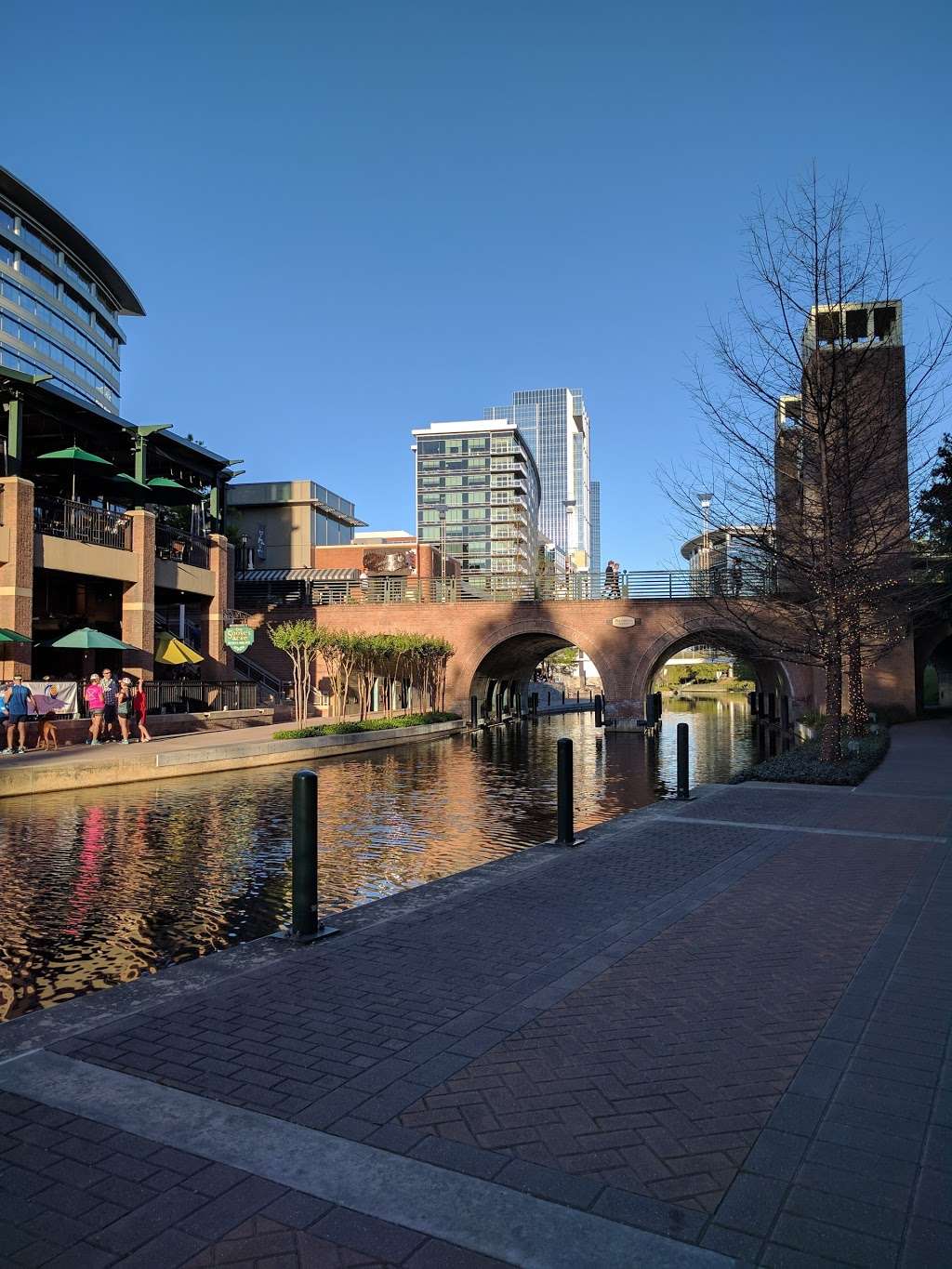 The Koi Pond on The Woodlands Waterway | The Woodlands, TX 77380, USA