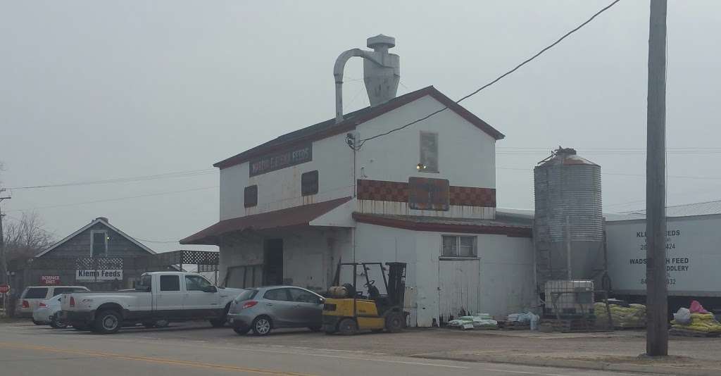 Klema Feeds | 10540 Northwestern Ave, Franksville, WI 53126 | Phone: (262) 886-9424