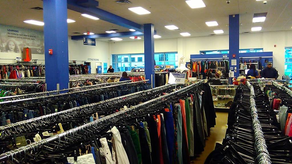 Goodwill NYNJ Store & Donation Center | 30 Broadway, Elmwood Park, NJ 07407, USA | Phone: (201) 794-4670