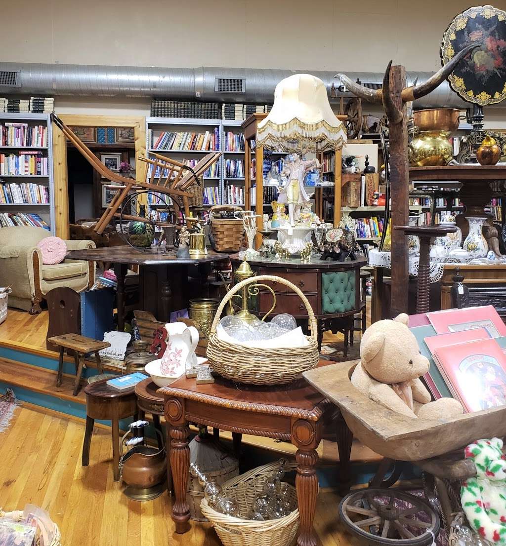 Crazy Lady Used Books & Emporium | 10660 FM78, Schertz, TX 78108, USA | Phone: (210) 277-9025