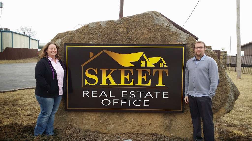 Skeet Real Estate | 517 E 4th St, Tonganoxie, KS 66086, USA | Phone: (913) 845-2255