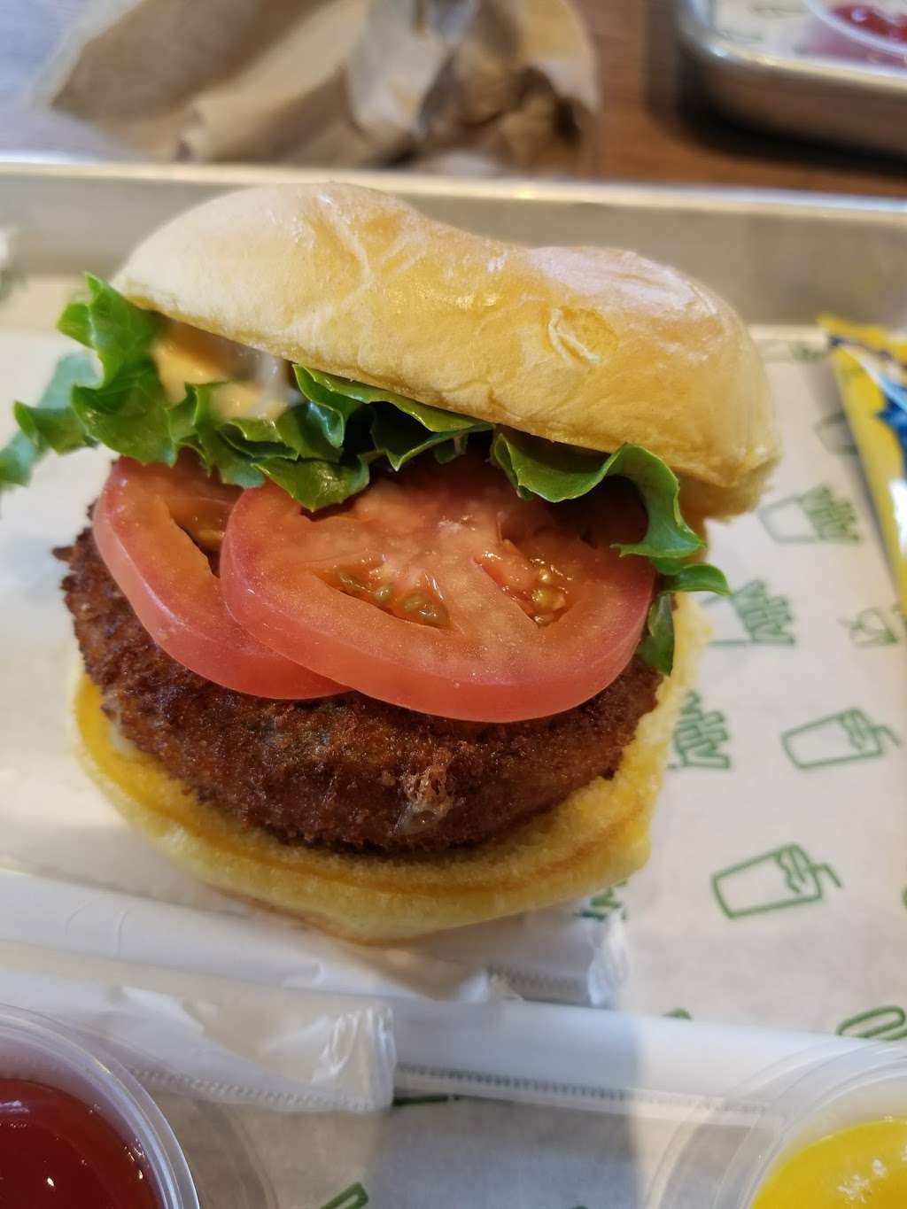 Shake Shack | 10300 Little Patuxent Pkwy #3040, Columbia, MD 21044, USA | Phone: (443) 741-8308