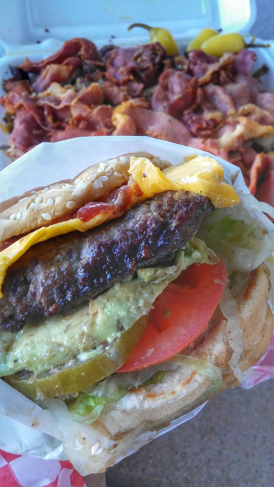 Dinos Chicken & Burgers | 9367 Telegraph Rd, Pico Rivera, CA 90660, USA | Phone: (562) 942-7222