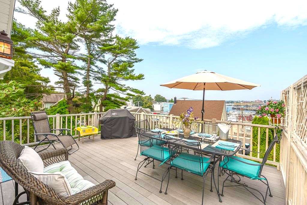 A Sunset Serenade Vacation Rentals | 3 Stanwood Terrace, Gloucester, MA 01930, USA | Phone: (978) 281-0072