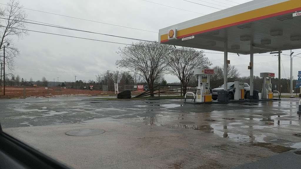 Shell in 2624 Sam Wilson Rd, Charlotte, NC 28214, USA