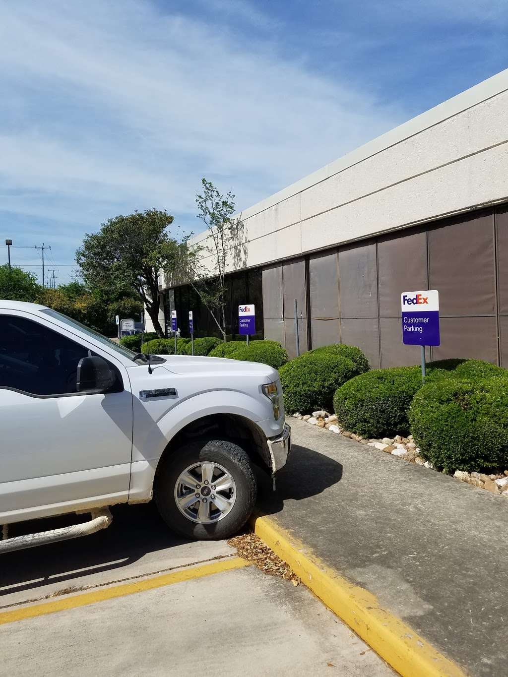 FedEx Ship Center | 1102 Brussels St, San Antonio, TX 78219, USA | Phone: (800) 463-3339