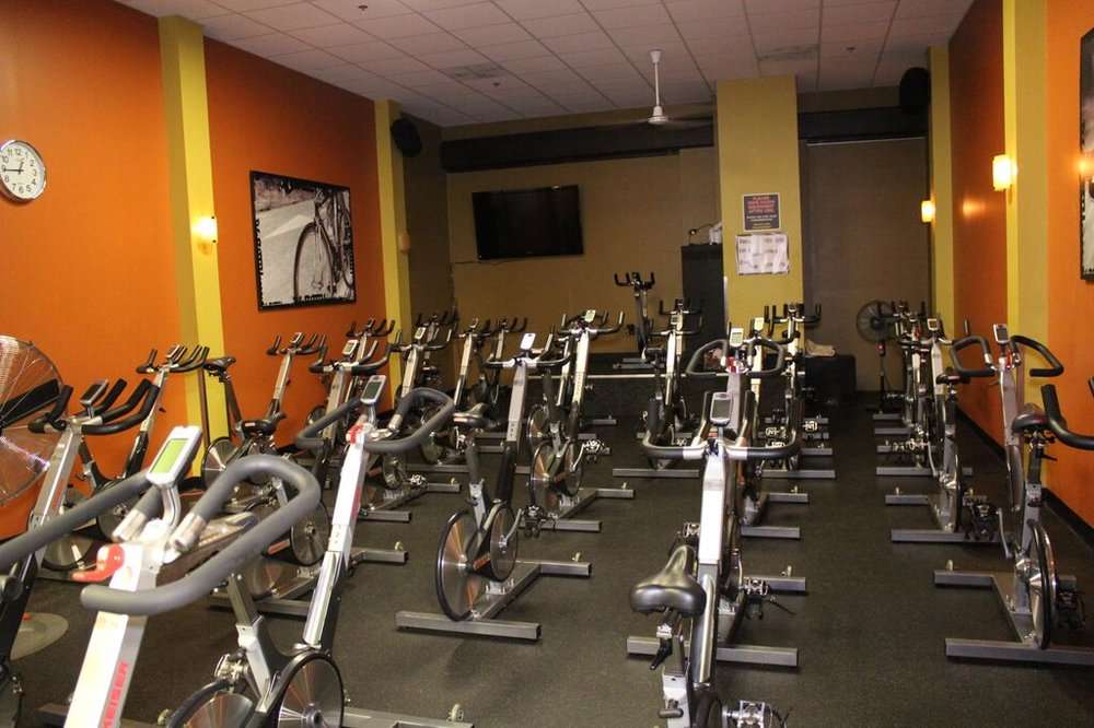 Golds Gym | 21625 Red Rum Dr, Ashburn, VA 20147 | Phone: (703) 726-9804