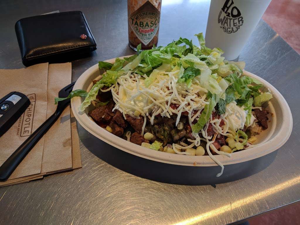 Chipotle Mexican Grill | 15375 W Bluemound Rd Ste 170, Brookfield, WI 53005, USA | Phone: (262) 796-0463