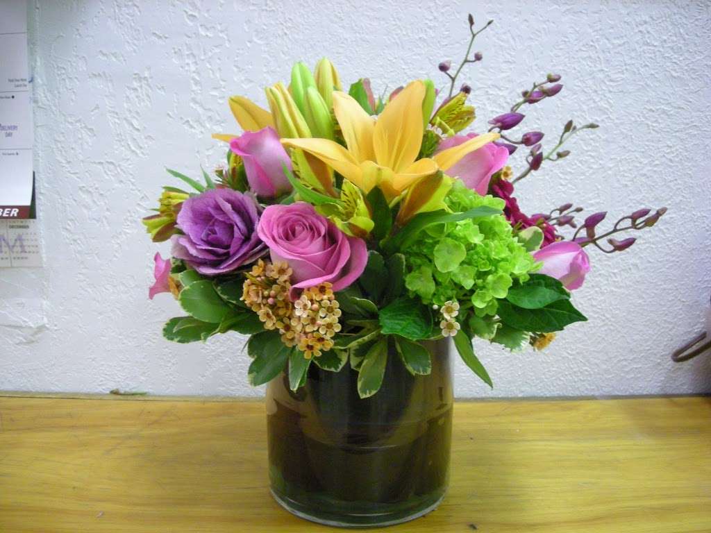 Just Because...Flowers | 3540 Street Rd, Bensalem, PA 19020, USA | Phone: (215) 639-1020