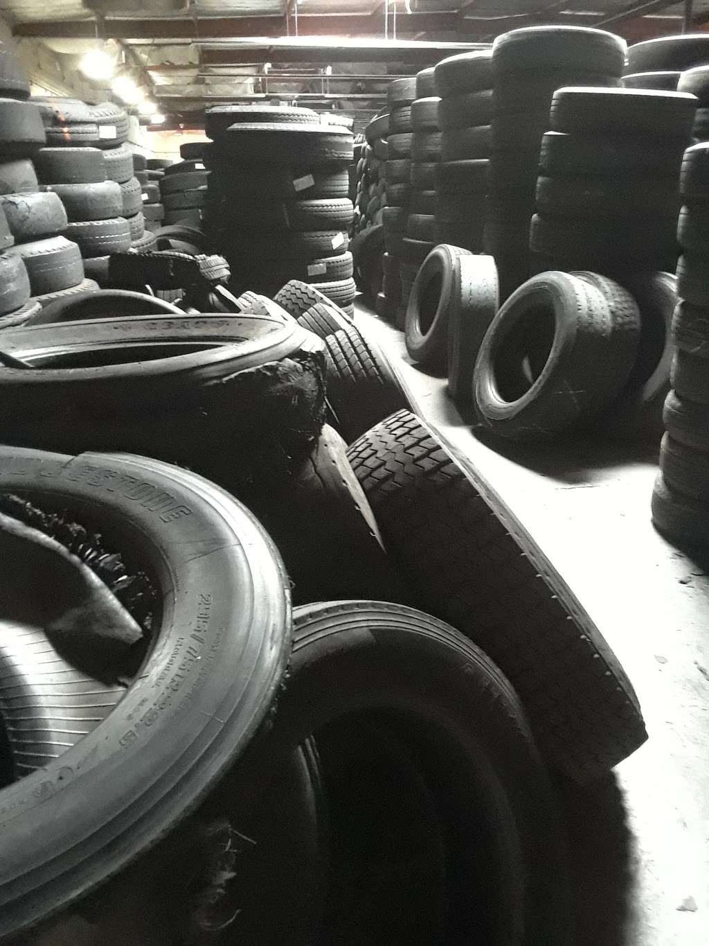 Rco² Tires | 2934 E Las Hermanas St, Compton, CA 90221, USA | Phone: (424) 221-5334