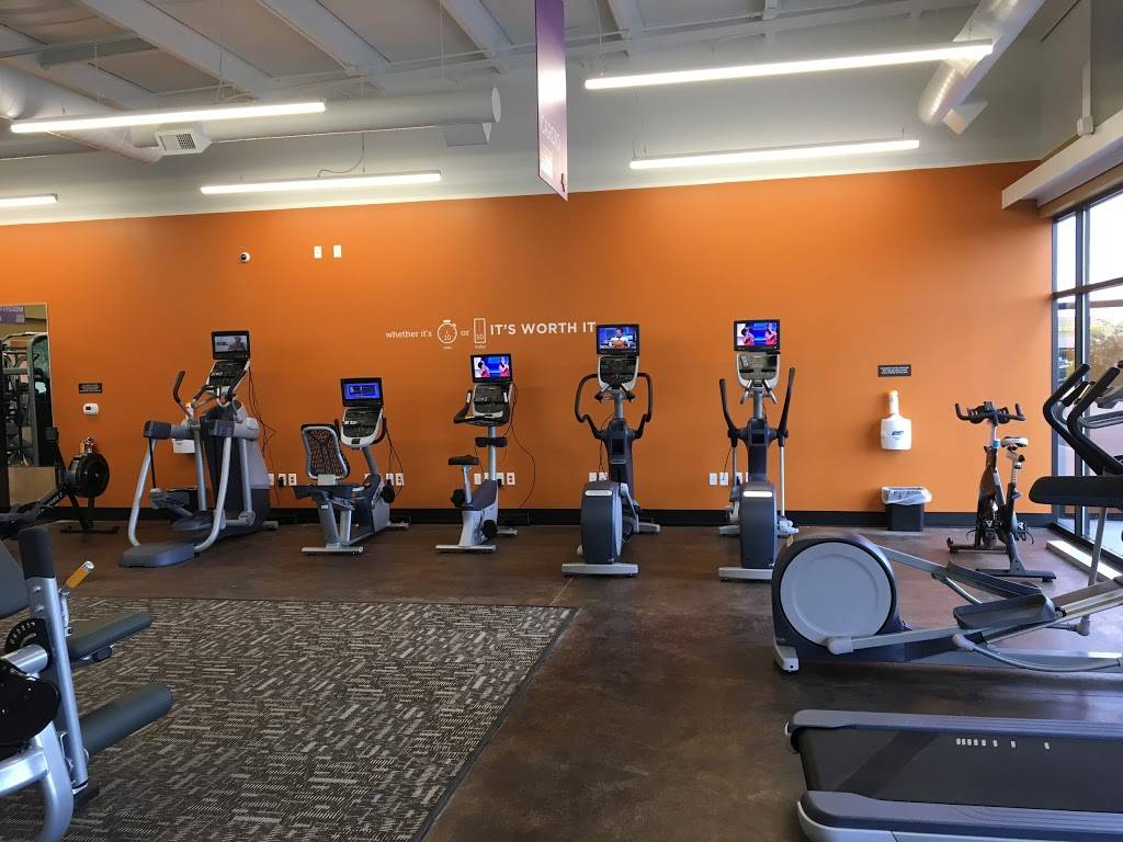 Anytime Fitness | 5560 IN-62, Jeffersonville, IN 47130, USA | Phone: (812) 777-4884