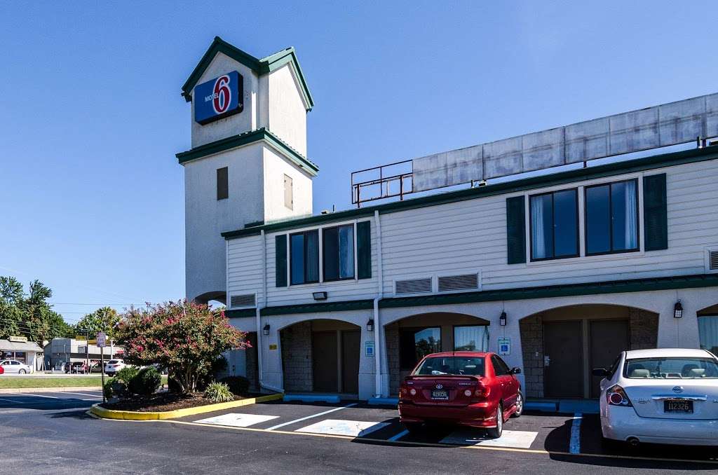 Motel 6 Newark DE | 100 McIntosh Plaza, Newark, DE 19713, USA | Phone: (302) 453-9100