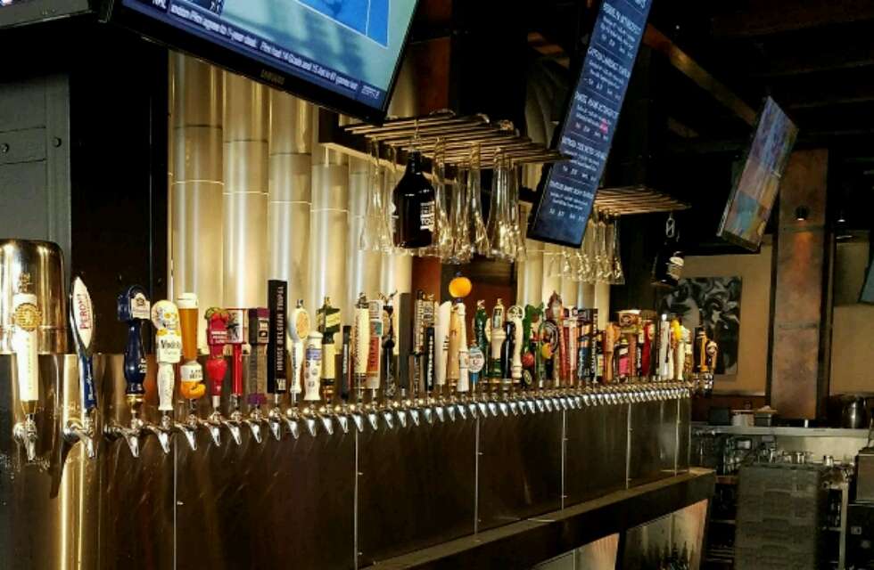 Yard House | 237 Market Street, Yonkers, NY 10701, USA | Phone: (914) 375-9273