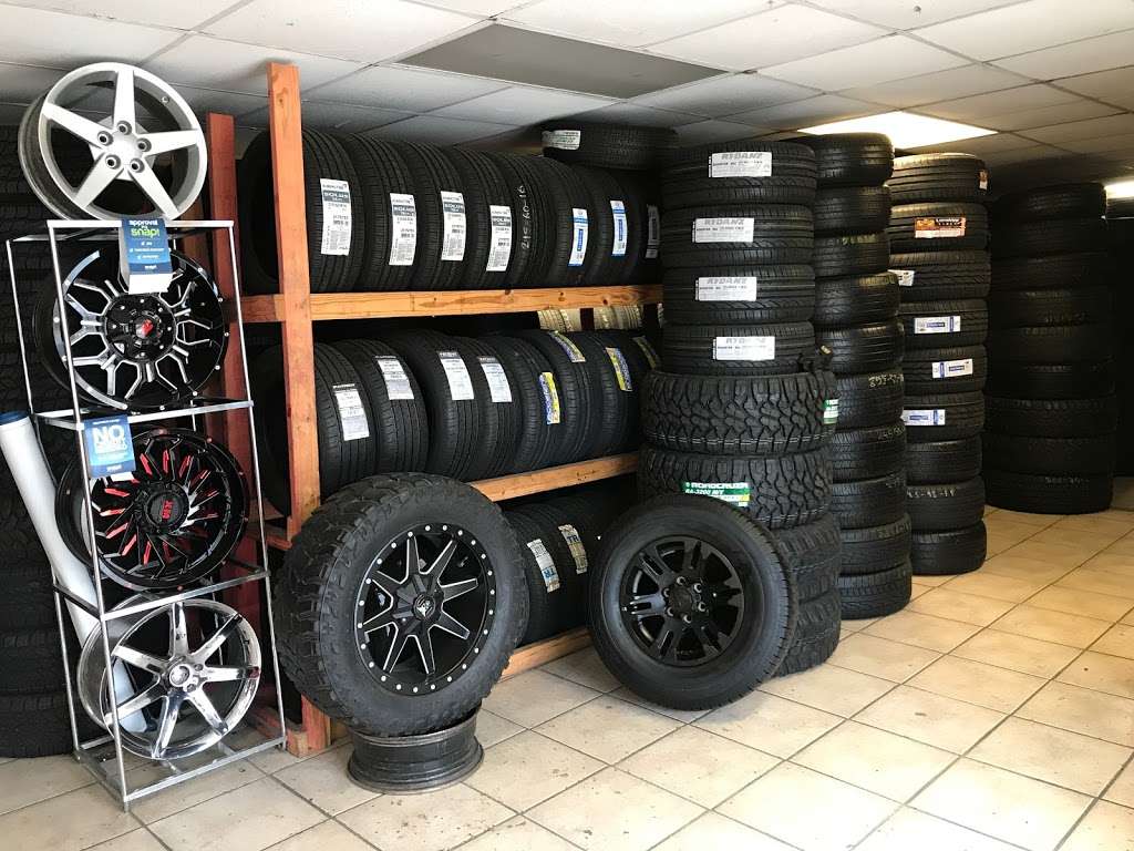 Antoine Tire Shop #3 | 211 Crosstimbers St, Houston, TX 77018, USA | Phone: (713) 505-1253