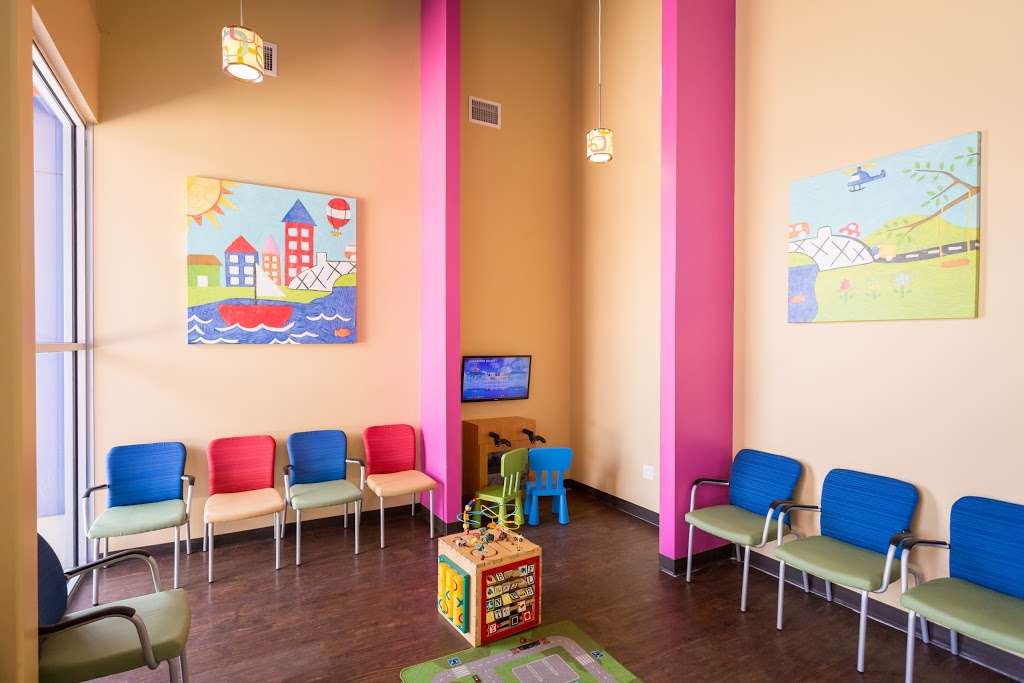 Growing Smiles Pediatric Dentistry | 10722 Potranco Rd Suite 109, San Antonio, TX 78251, USA | Phone: (210) 647-4769