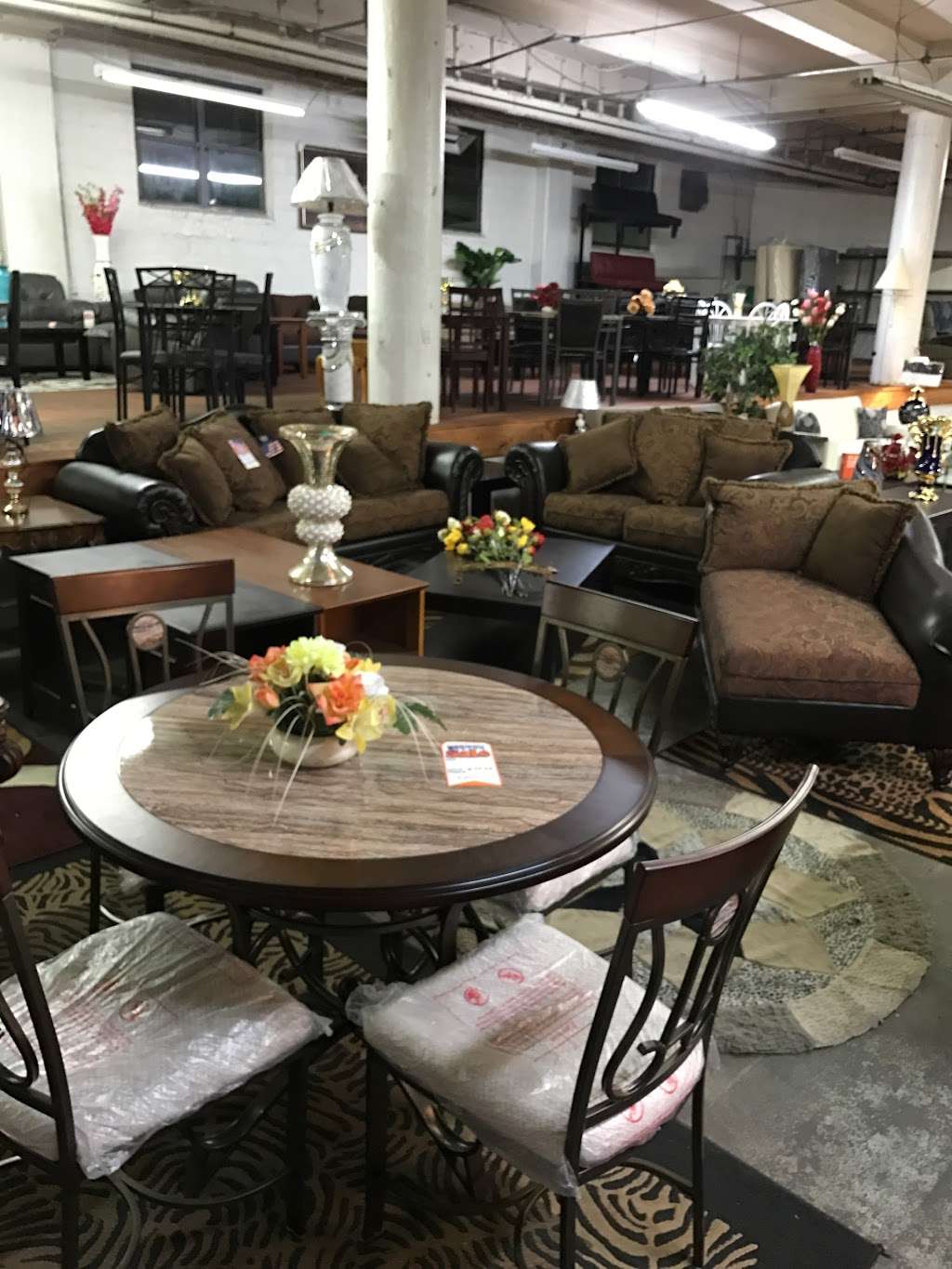 Home furniture and Bedding | 6501 Market St, Upper Darby, PA 19082 | Phone: (610) 352-4931