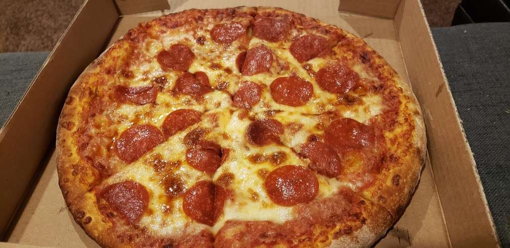 Vinzini Pizza & Subs | 4100 Mountain Rd, Pasadena, MD 21122, USA | Phone: (410) 360-1400
