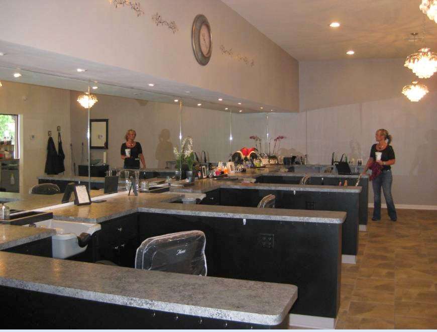 STUDIO 32 - TANNING & SALON | 209 E Main St, Chesterfield, IN 46017 | Phone: (765) 378-3269