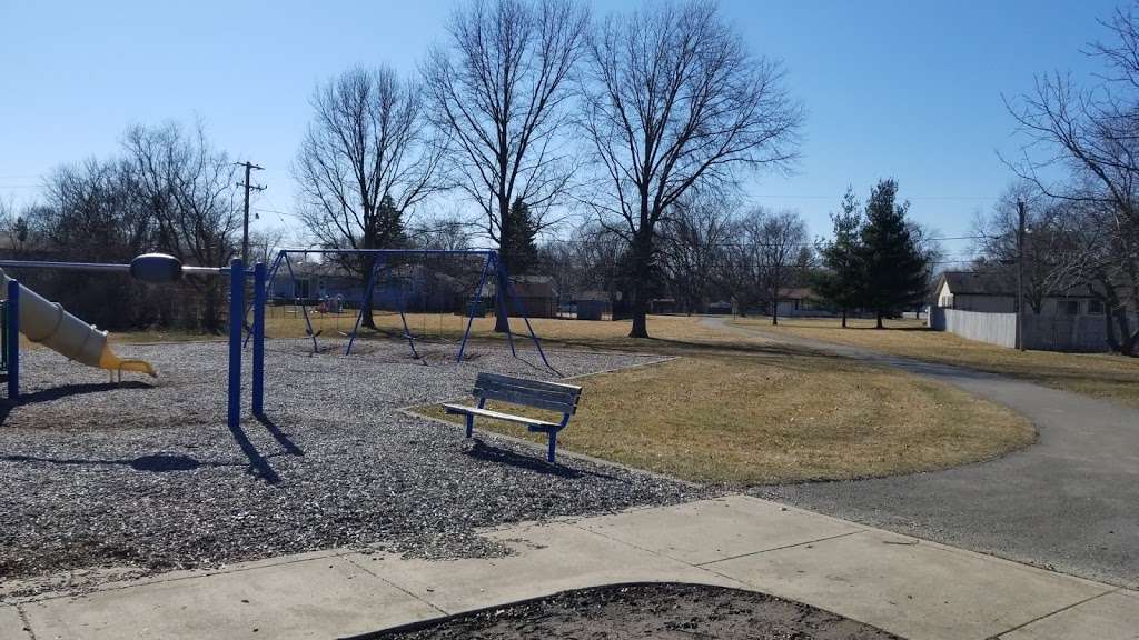 Pine Creek Park | 222 Pinecreek Dr, North Aurora, IL 60542 | Phone: (630) 897-0516