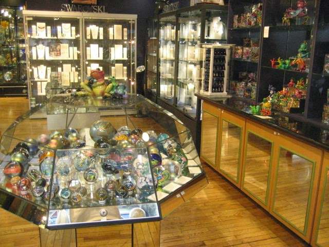 The Crystal Shop | Pier 39, Beach St, San Francisco, CA 94133, USA | Phone: (415) 291-0660