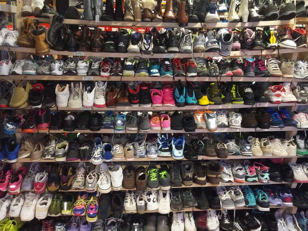 segunda and thrift store in manassas | 114 Kent Village Square, Manassas Park, VA 20111, USA | Phone: (571) 283-1451