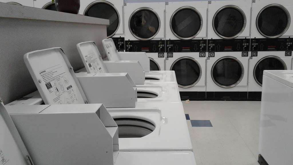 BBs Laundromat & Dry Cleaners | 3340 San Pablo Dam Rd, San Pablo, CA 94803 | Phone: (510) 758-7830