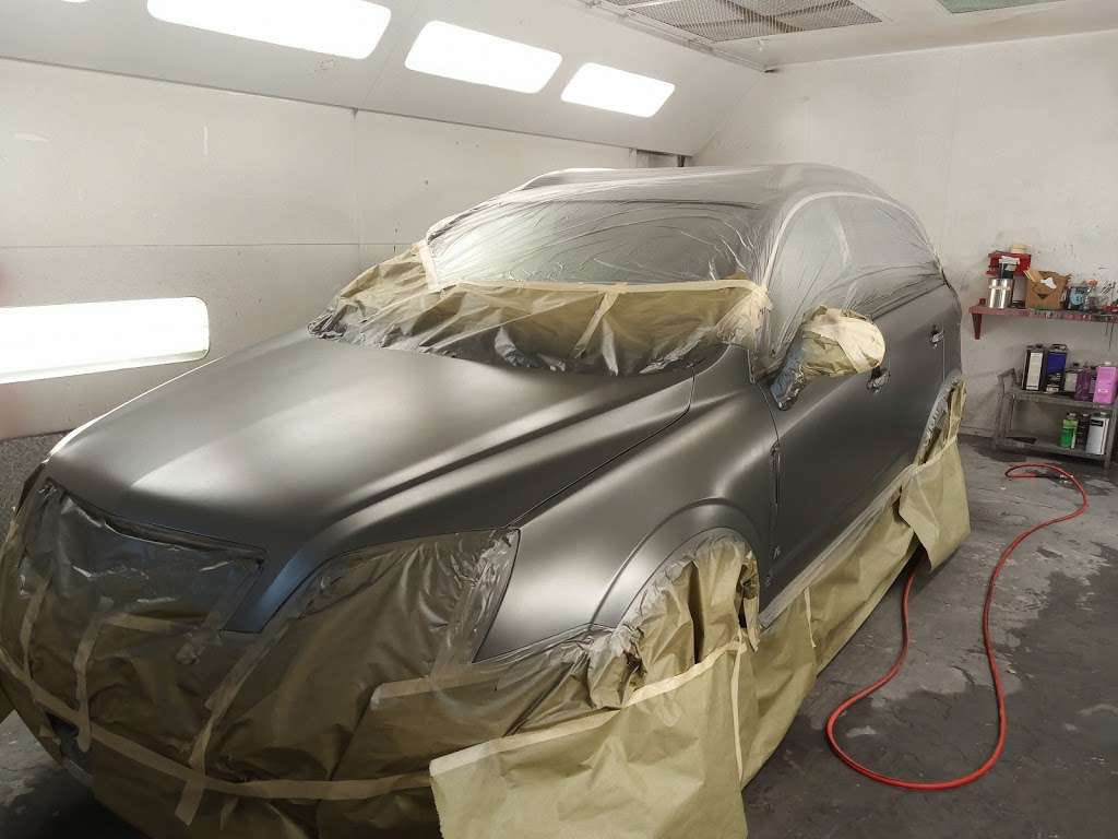 HESPERIA BODY SHOP REPAIR INC | 10881 Santa Fe Ave E unit 1-4, Hesperia, CA 92345, USA | Phone: (760) 244-0034