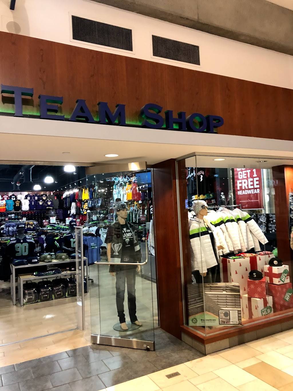 Seattle Team Shop | 260 Bellevue Way SE, Bellevue, WA 98004, USA | Phone: (425) 454-0434