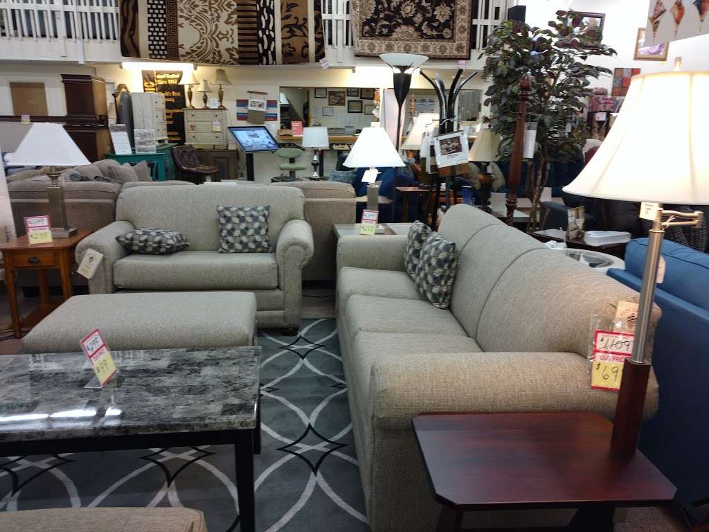 Thompson Furniture | 6505 North Thompson, Ridge Rd, Bloomington, IN 47404, USA | Phone: (812) 876-2692