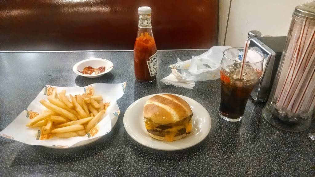 Johnny Rockets | 50 Massachusetts Ave NW, Washington, DC 20001, USA | Phone: (202) 289-6969