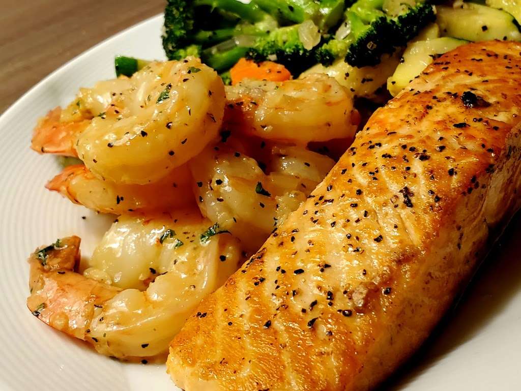 Stonehouse Bar & Grill | 6001 La Madrona Dr, Santa Cruz, CA 95060, USA | Phone: (831) 440-1000