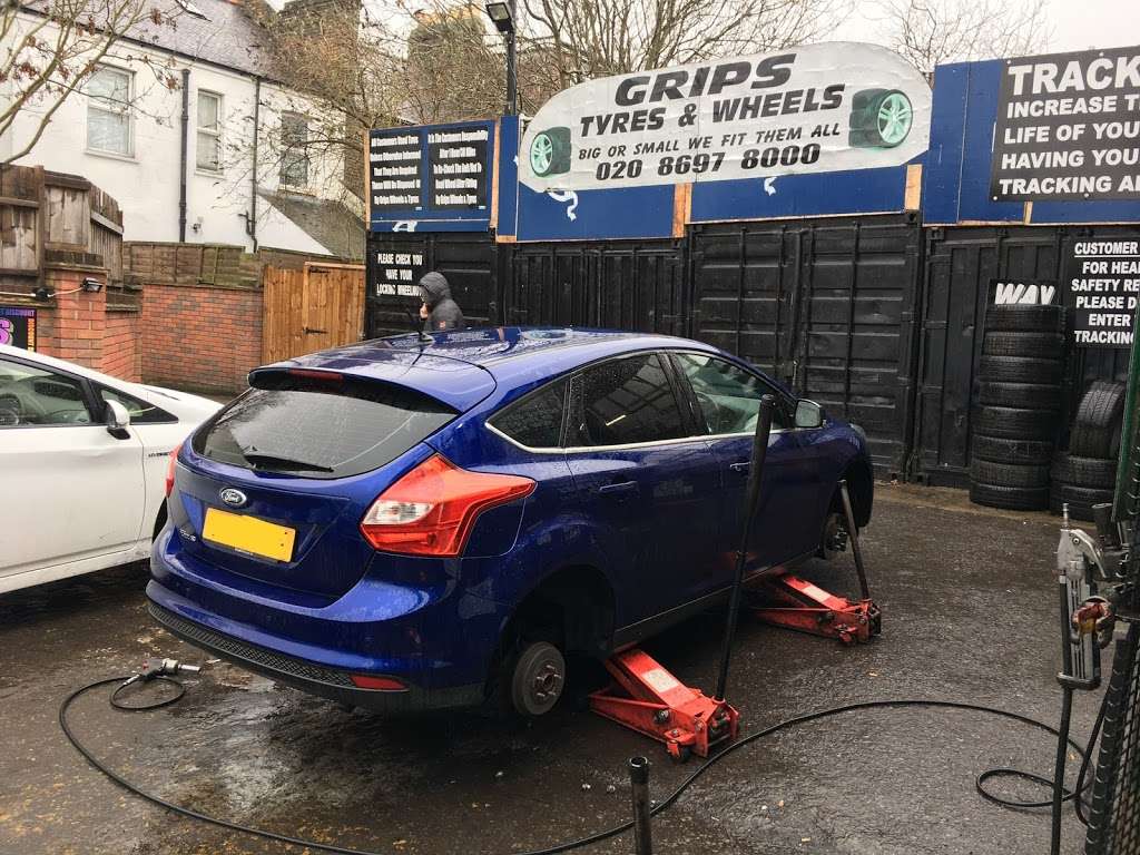 Grips Tyres & Wheels | 202c Verdant Ln, Catford, London SE6 1LJ, UK | Phone: 020 8697 8000