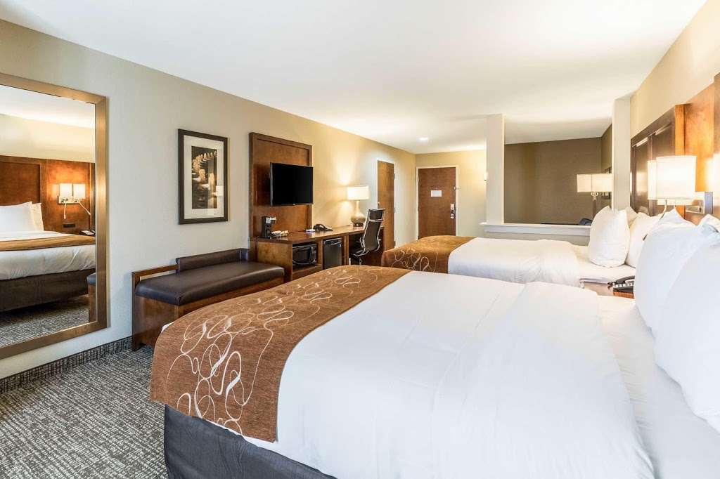 Comfort Suites | 15813 2nd St, Channelview, TX 77530, USA | Phone: (281) 864-7552