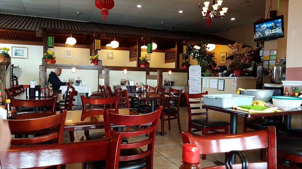 Pho Viet Harbor | 555 Francisco Blvd E, San Rafael, CA 94901, USA | Phone: (415) 455-8063