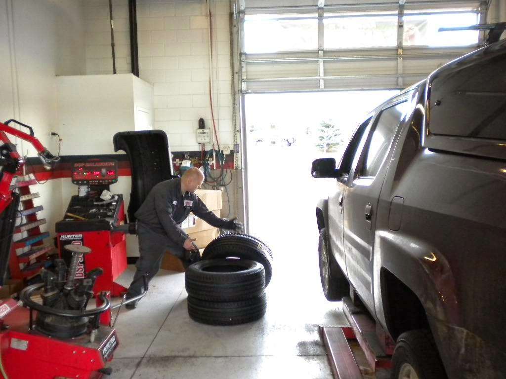 Family Tire Pros Auto Service Centers - Aurora | 22515 E Aurora Pkwy, Aurora, CO 80016 | Phone: (720) 870-9910