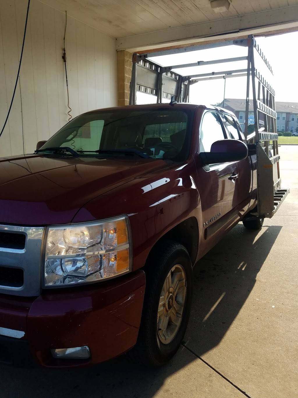 Bubble Town Express Car Wash | 3771 OK-97, Sand Springs, OK 74063 | Phone: (918) 245-0994