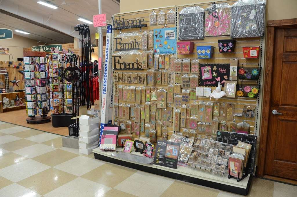 Main Street Country Store | 320 S Main St, Walworth, WI 53184, USA | Phone: (262) 275-0620