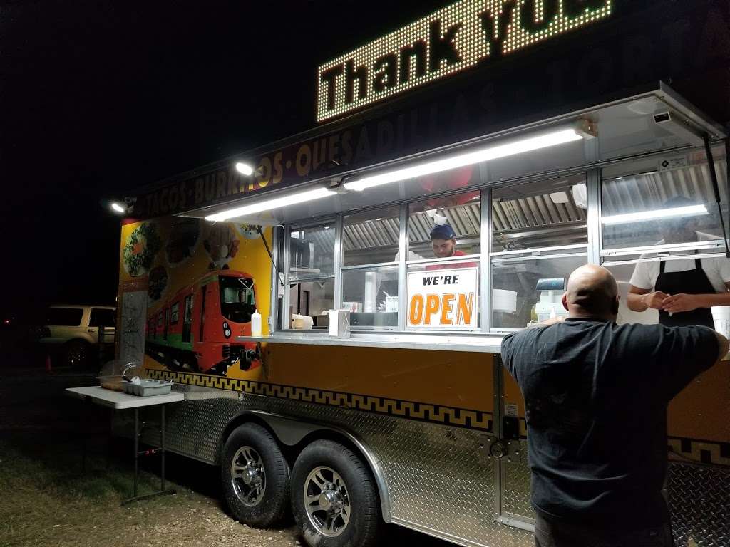Tacos y Burritos Metro Basilica 2 Taco truck | 11070 Shaenfield Rd, San Antonio, TX 78250, USA | Phone: (210) 300-0018