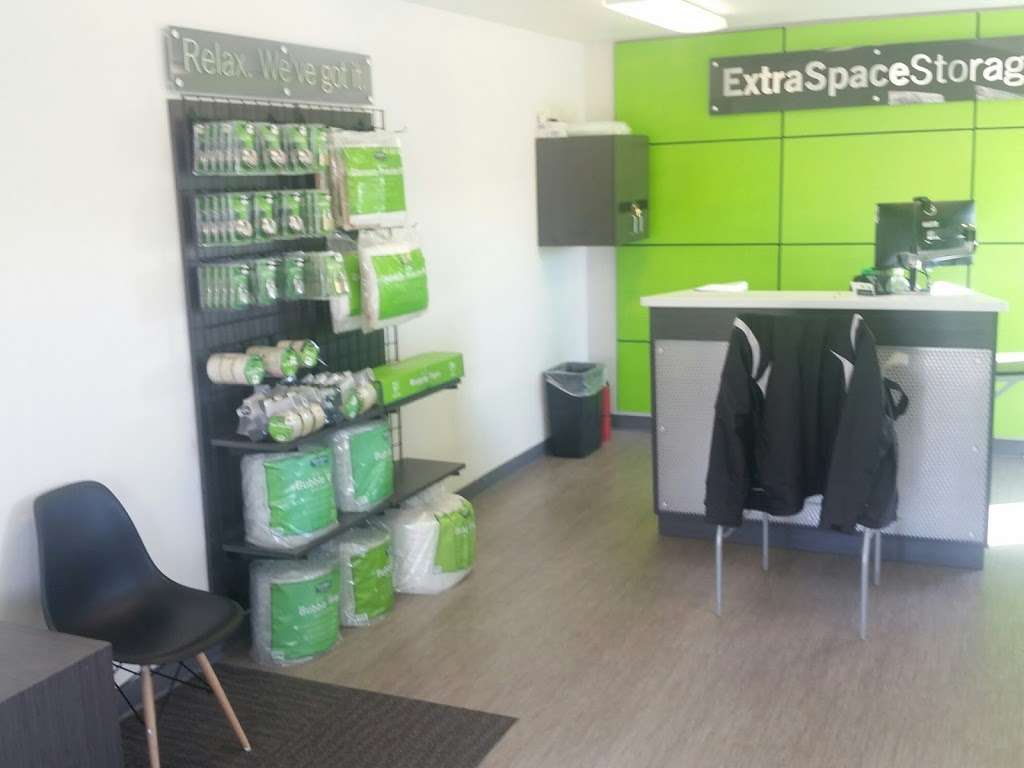 Extra Space Storage | 37352 Sierra Hwy, Palmdale, CA 93550, USA | Phone: (661) 575-0100