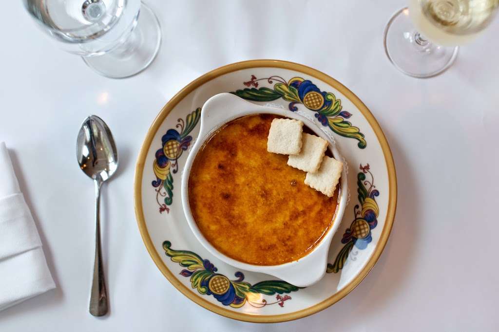 Bartolottas Lake Park Bistro | 3133 E Newberry Blvd, Milwaukee, WI 53211, USA | Phone: (414) 962-6300