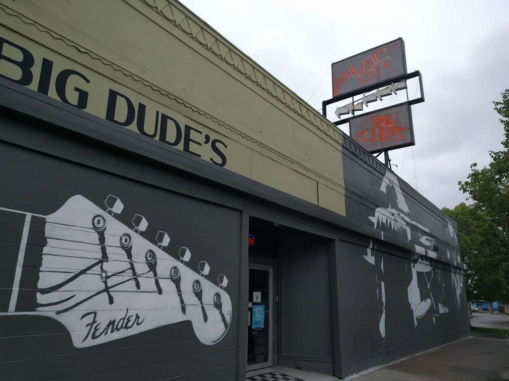 Big Dudes Music City | 3817 Broadway Blvd, Kansas City, MO 64111, USA | Phone: (816) 931-4638