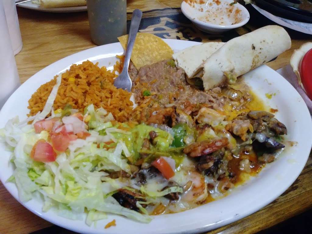 Taqueria Reyes | 10517 US-181, San Antonio, TX 78223, USA | Phone: (210) 633-0405