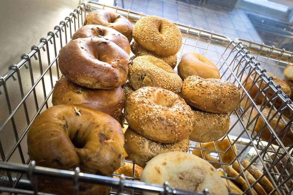 Davids Bagels & Healthy Eatery - West Nyack | 331 W Nyack Rd, West Nyack, NY 10994 | Phone: (845) 623-1822